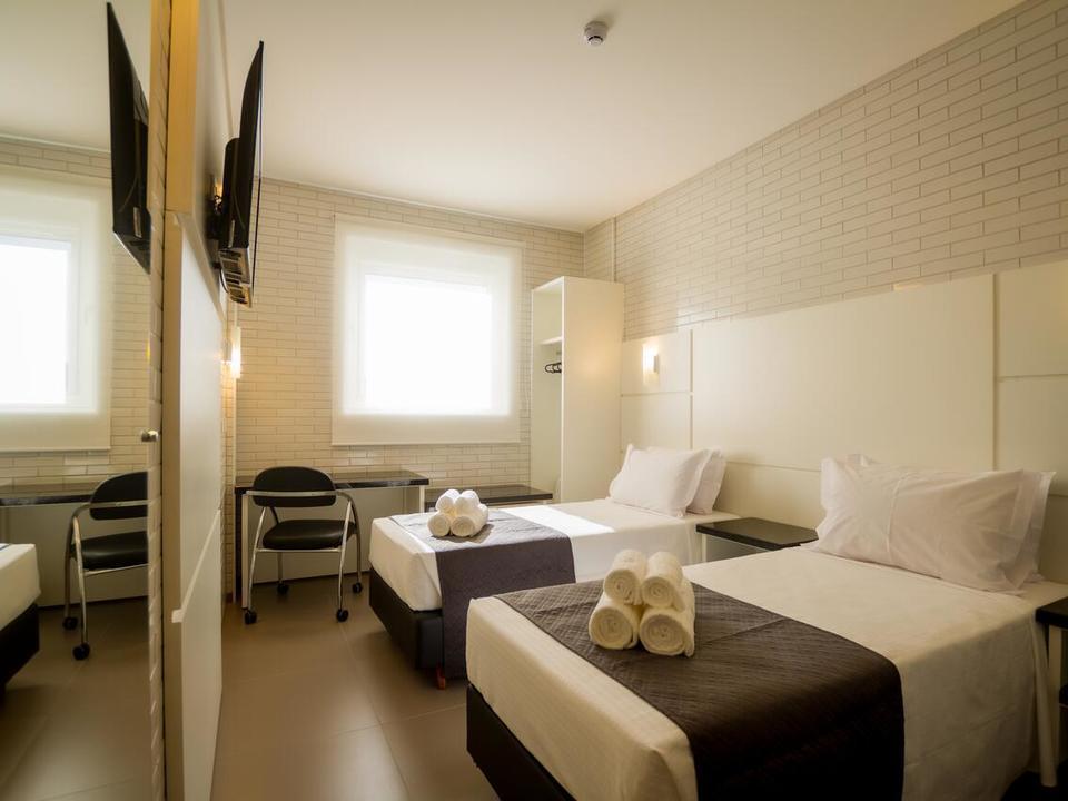 Hotel Confiance Barigui 쿠리치바 외부 사진